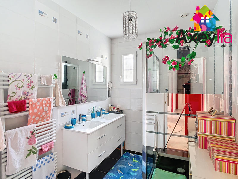 Maison - 130 m² - 5 pièces