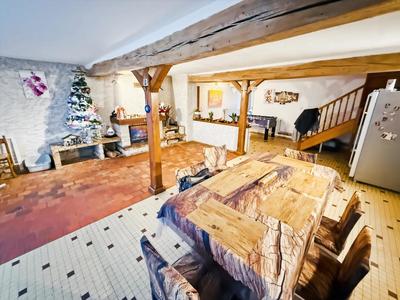 Maison - 188 m² - 8 pièces