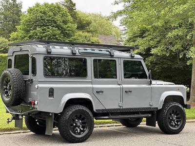 Land Rover Defender V8