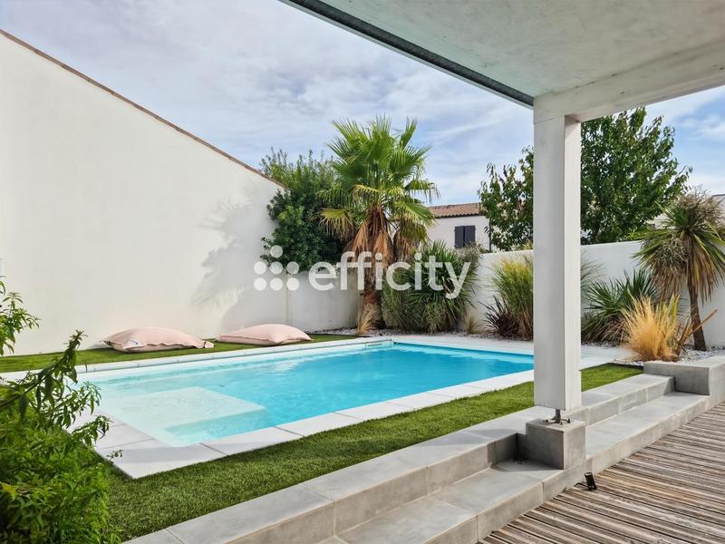Villa - 208 m² - 9 pièces