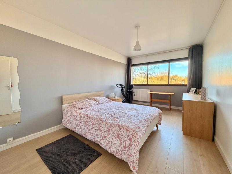 Appartement - 93 m² - 4 pièces