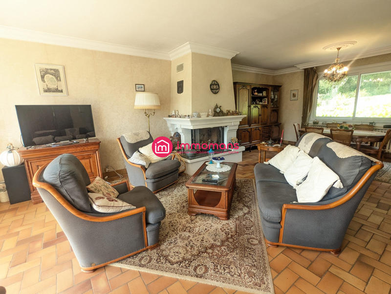 Maison - 176 m² - 7 pièces