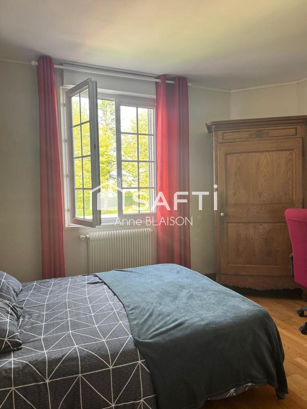 Maison - 182 m² - 11 pièces