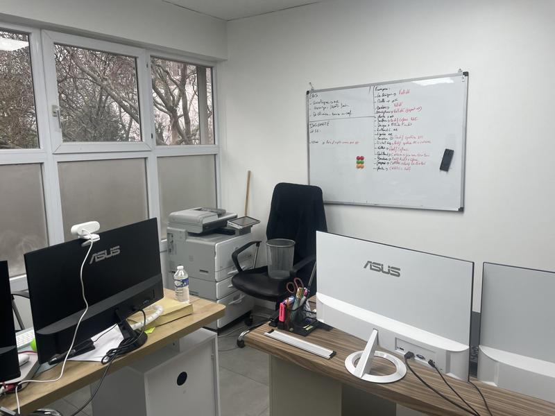 Bureau - 126 m² - 4 pièces