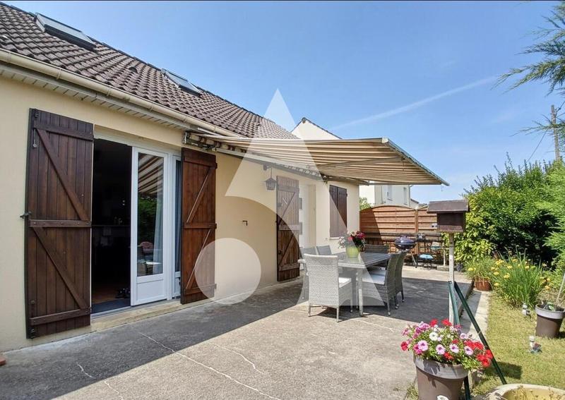 Maison - 92 m² - 5 pièces