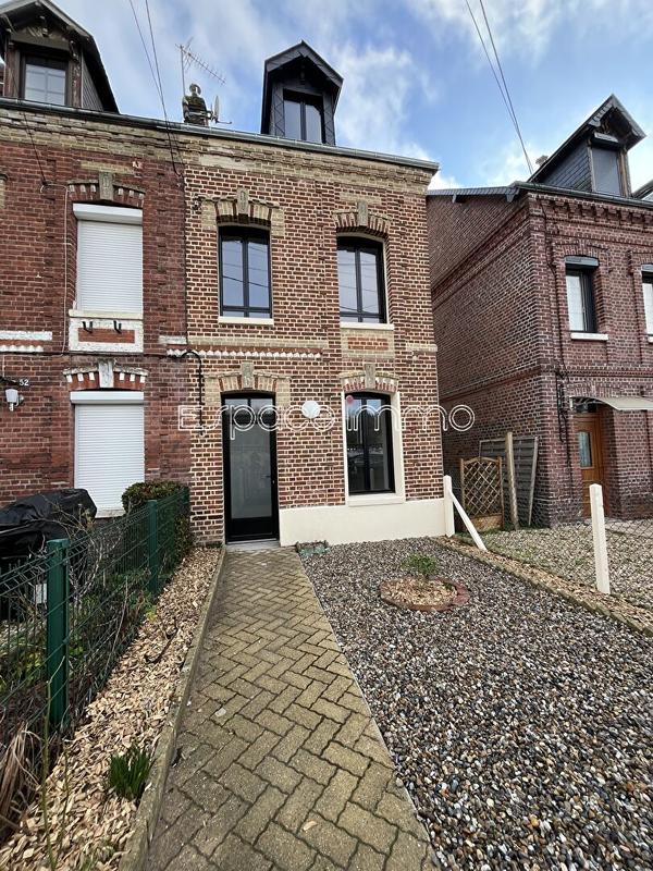 Maison - 100 m² - 4 pièces