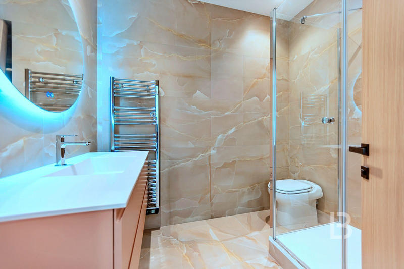 Appartement - 85 m² - 4 pièces