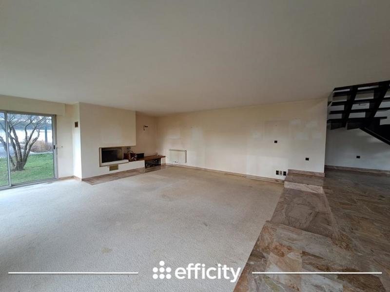 Maison - 207 m² - 6 pièces