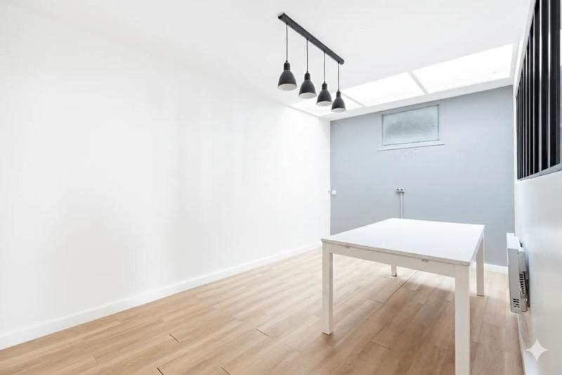 Appartement - 179 m² - 7 pièces