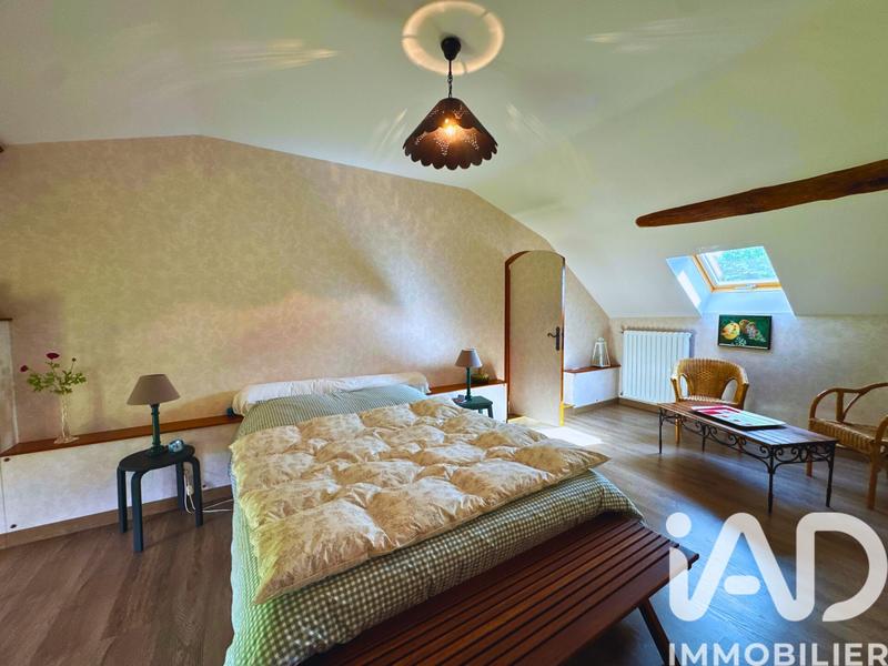 Maison - 197 m² - 7 pièces