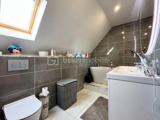 Maison - 145 m² - 6 pièces