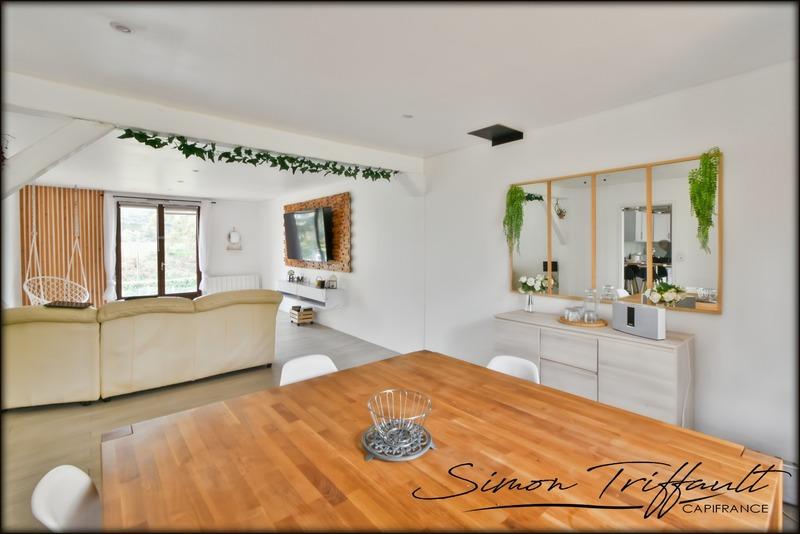 Maison - 153 m² - 9 pièces