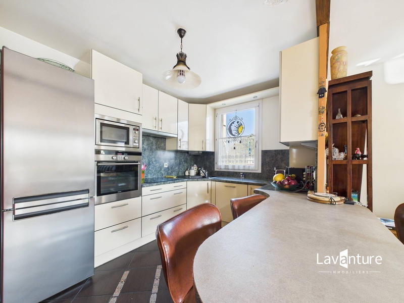 Appartement - 81 m² - 4 pièces