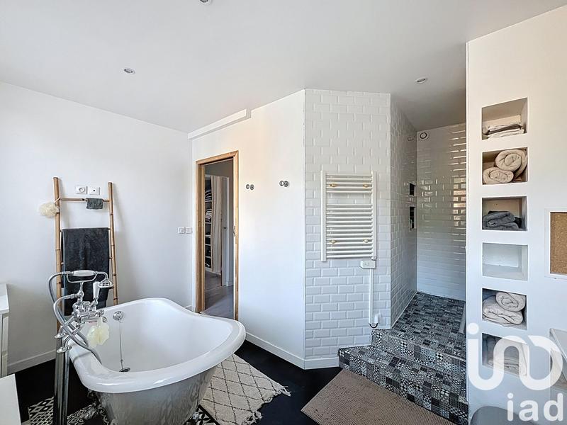 Maison - 130 m² - 5 pièces