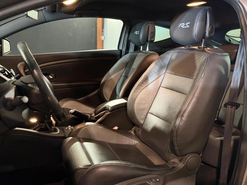 Renault Mégane 3 Rs Pack Luxe 2.0 Turbo 16v 250ch Sièges chauffants électriques, Système son Bose, Radars de recul