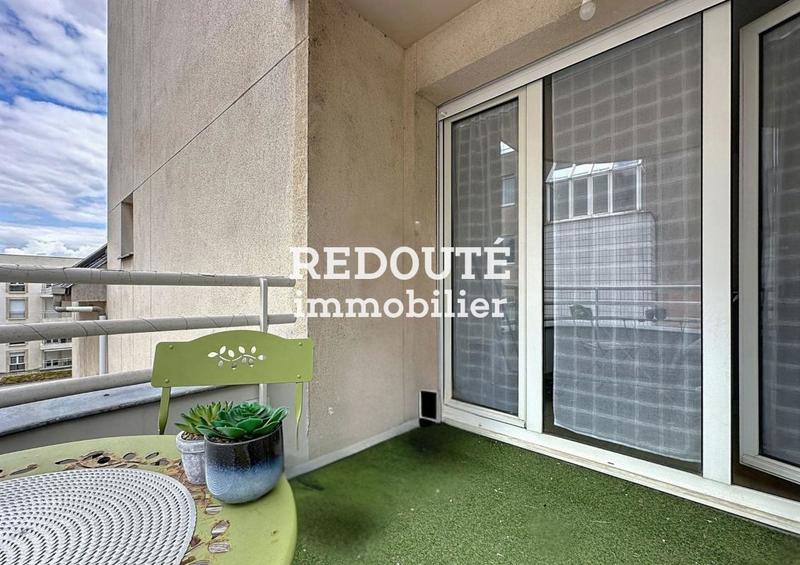 Studio - 38 m² - 1 pièce