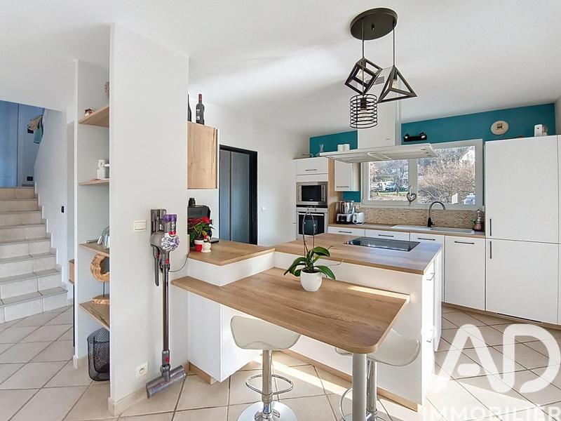 Maison - 124 m² - 5 pièces