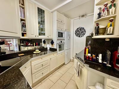 Appartement - 100 m² - 4 pièces