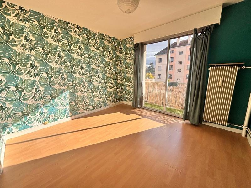 Appartement - 101 m² - 5 pièces