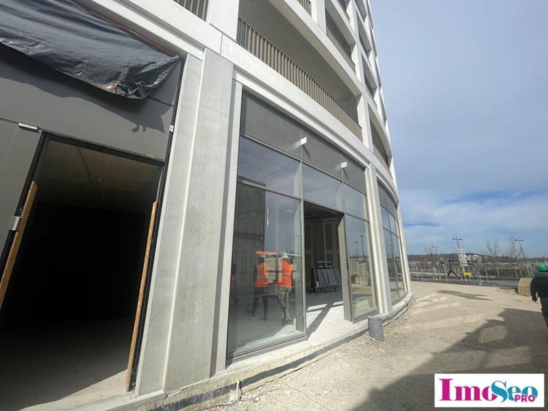 Local commercial - 160 m²