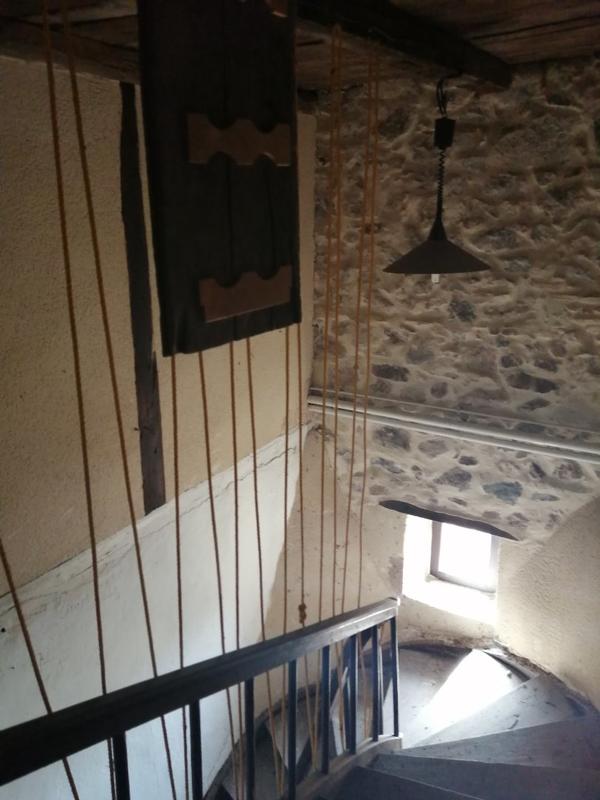 Maison - 220 m² - 11 pièces