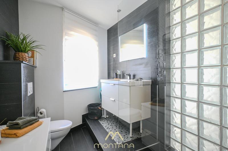 Maison - 260 m² - 5 pièces