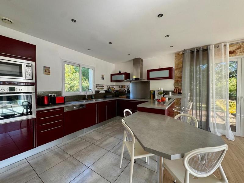 Villa - 120 m² - 4 pièces