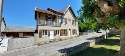 Maison - 160 m² - 6 pièces