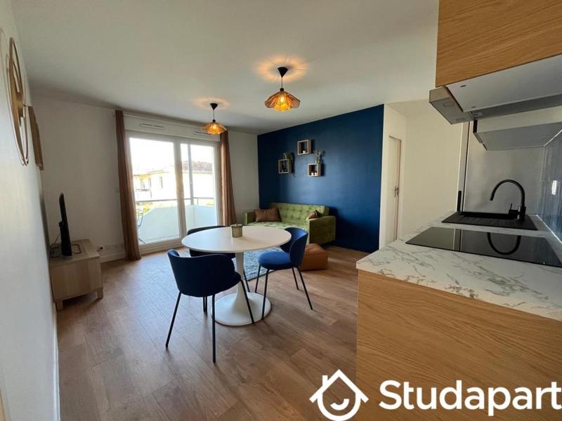 Chambre - 11 m² - 1 pièce