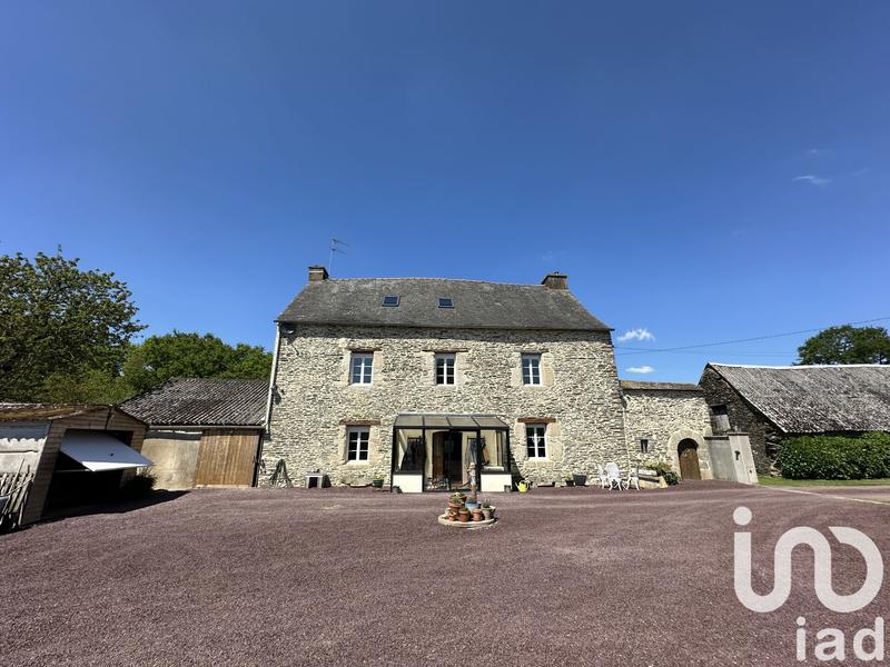 Maison - 181 m² - 6 pièces