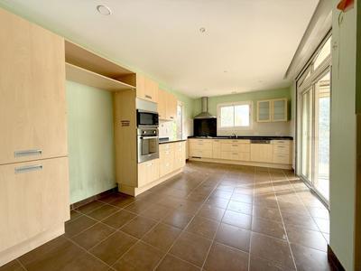 Villa - 183 m² - 5 pièces