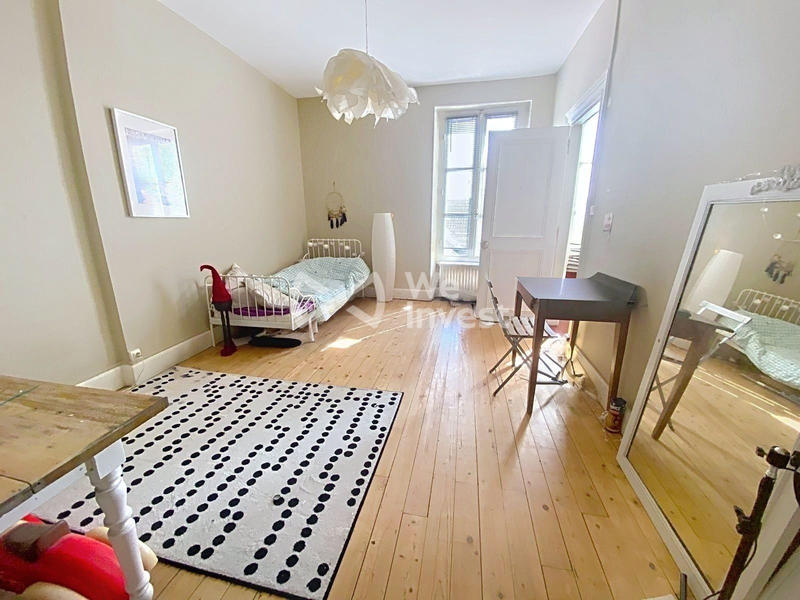 Maison ancienne - 186 m² - 7 pièces