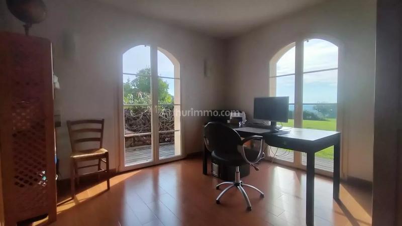 Maison - 192 m² - 6 pièces