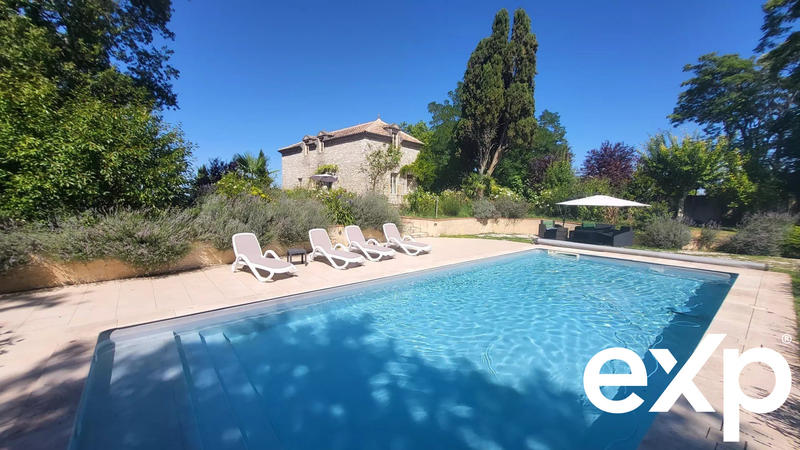 Manoir - 330 m² - 9 pièces