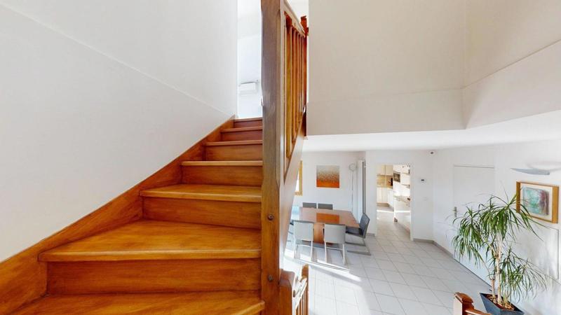 Duplex - 109 m² - 5 pièces