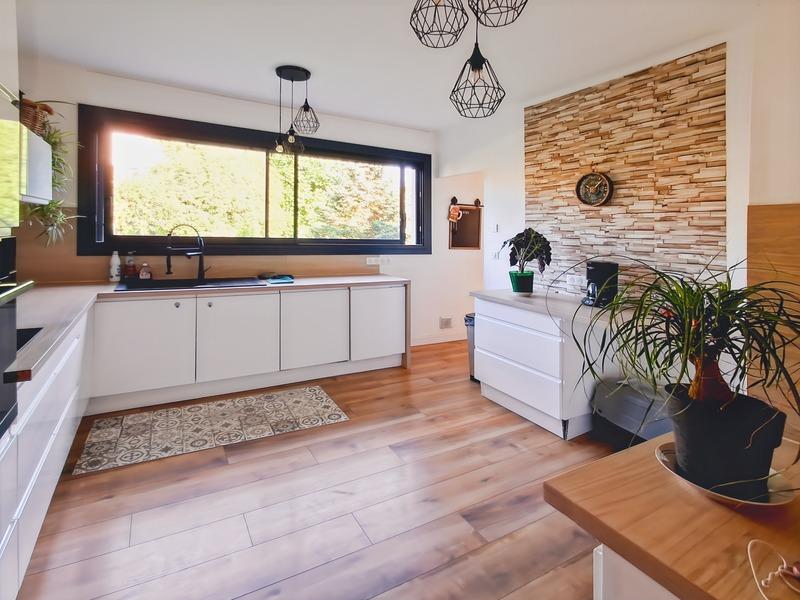 Maison - 301 m² - 10 pièces