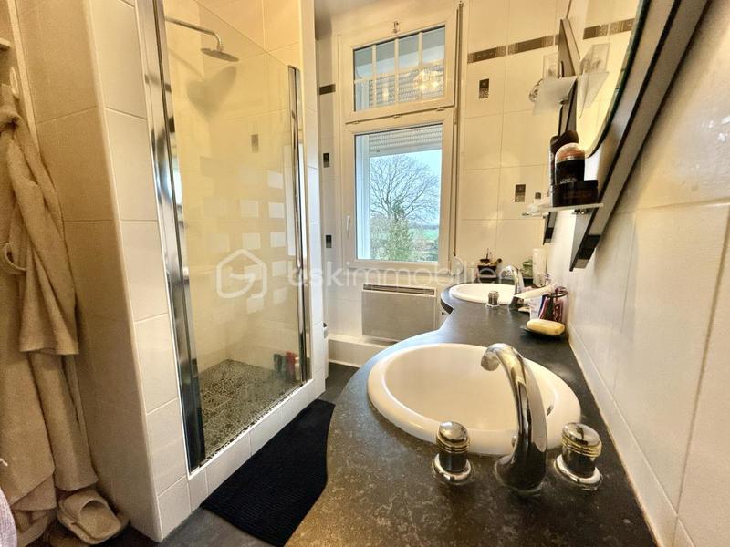 Maison - 175 m² - 6 pièces