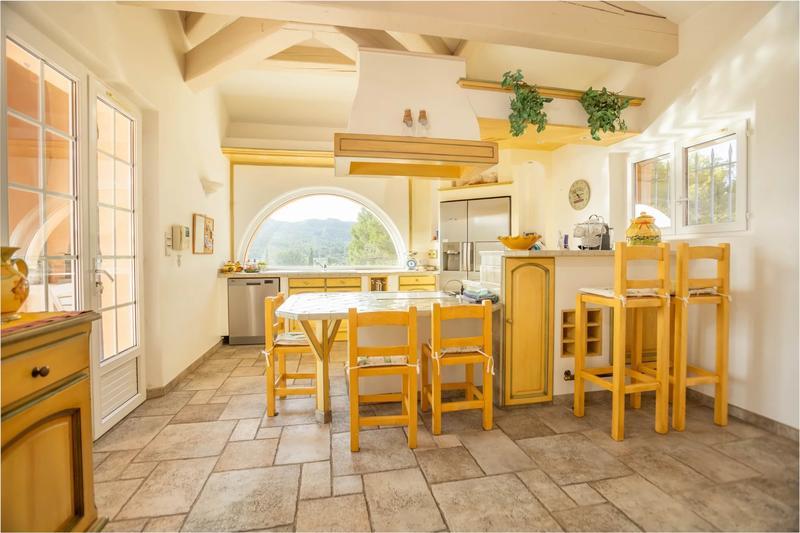 Maison - 154 m² - 5 pièces