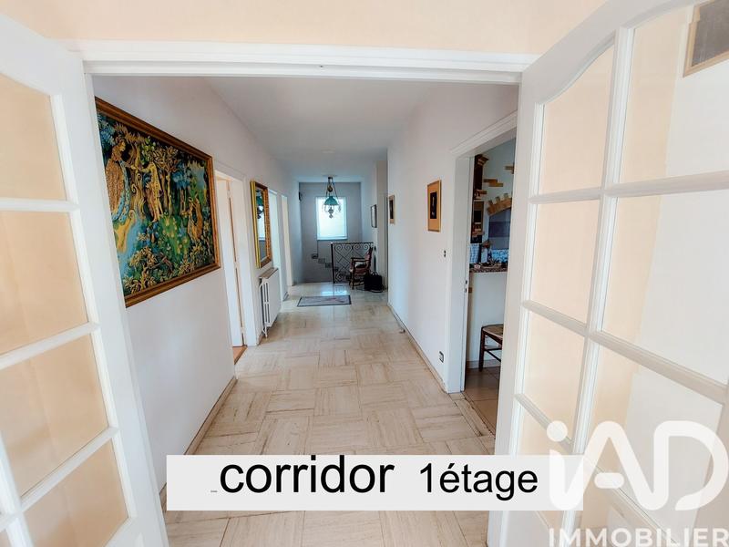 Maison - 167 m² - 8 pièces