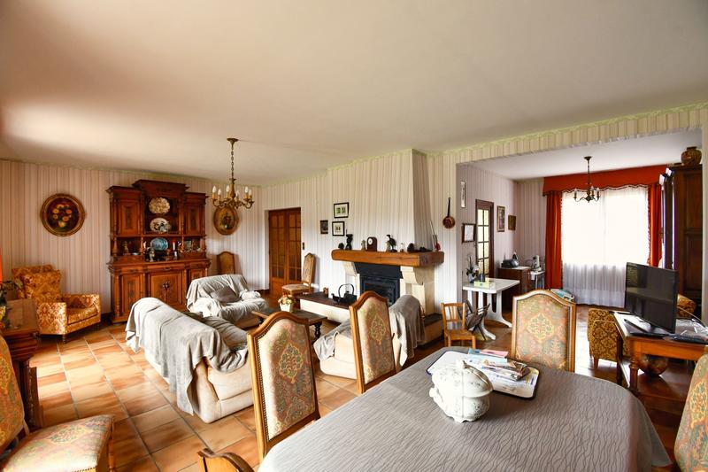 Maison - 185 m² - 6 pièces