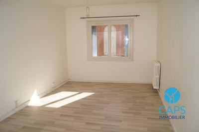 Maison - 216 m² - 8 pièces