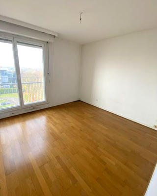Appartement - 75 m² - 4 pièces