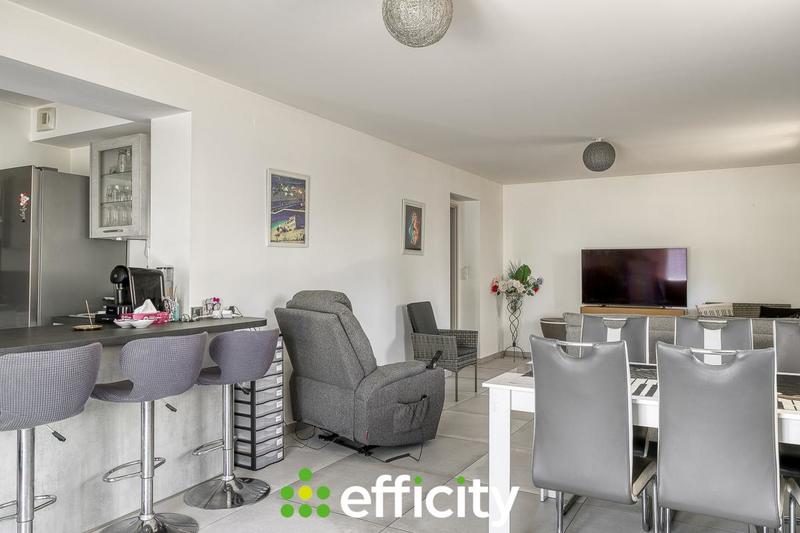 Appartement - 100 m² - 4 pièces