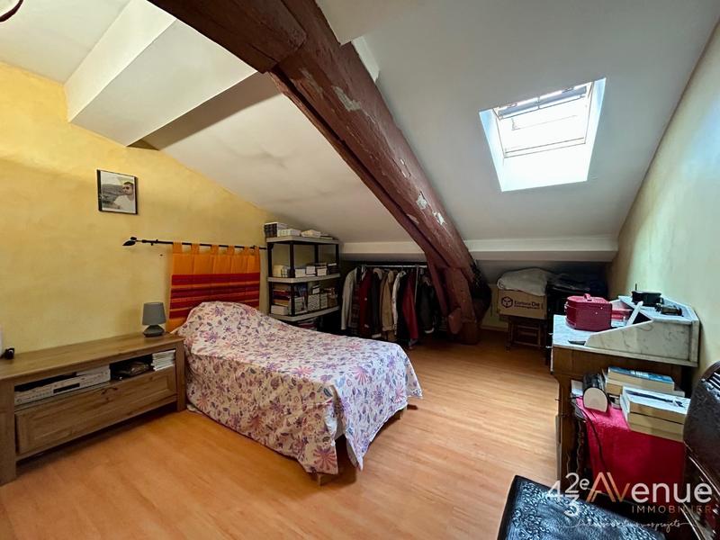 Appartement - 141 m² - 5 pièces