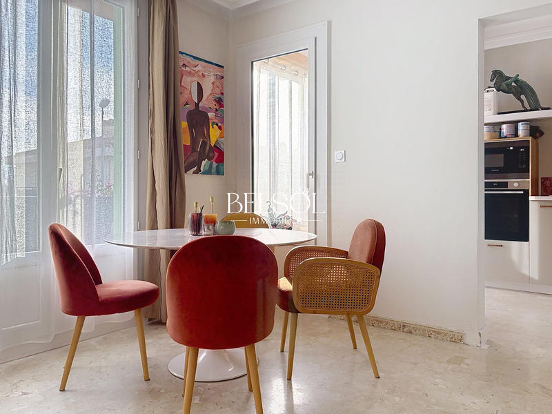 Appartement - 100 m² - 4 pièces