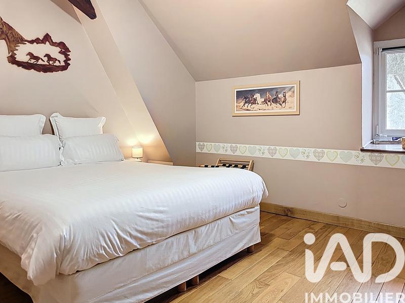 Maison - 257 m² - 8 pièces