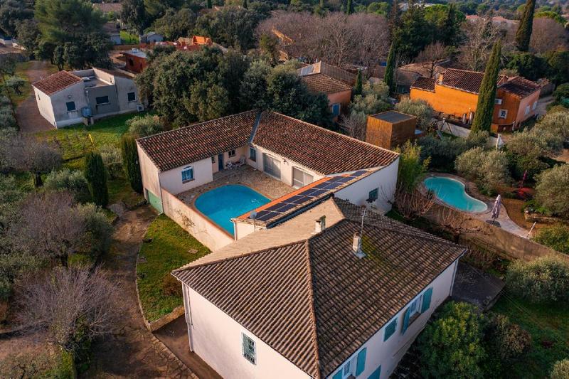 Maison - 210 m² - 7 pièces