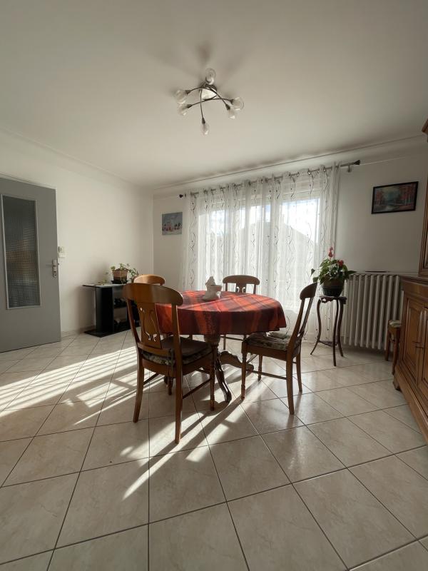 Maison - 95 m² - 4 pièces