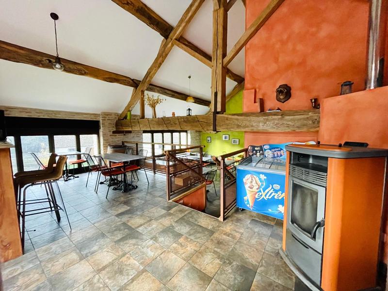 Maison - 359 m² - 4 pièces