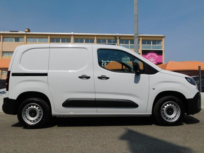 Fiat Doblo Fg m 650kg Bluehdi 100ch s&amp;S Pack Premium Connect